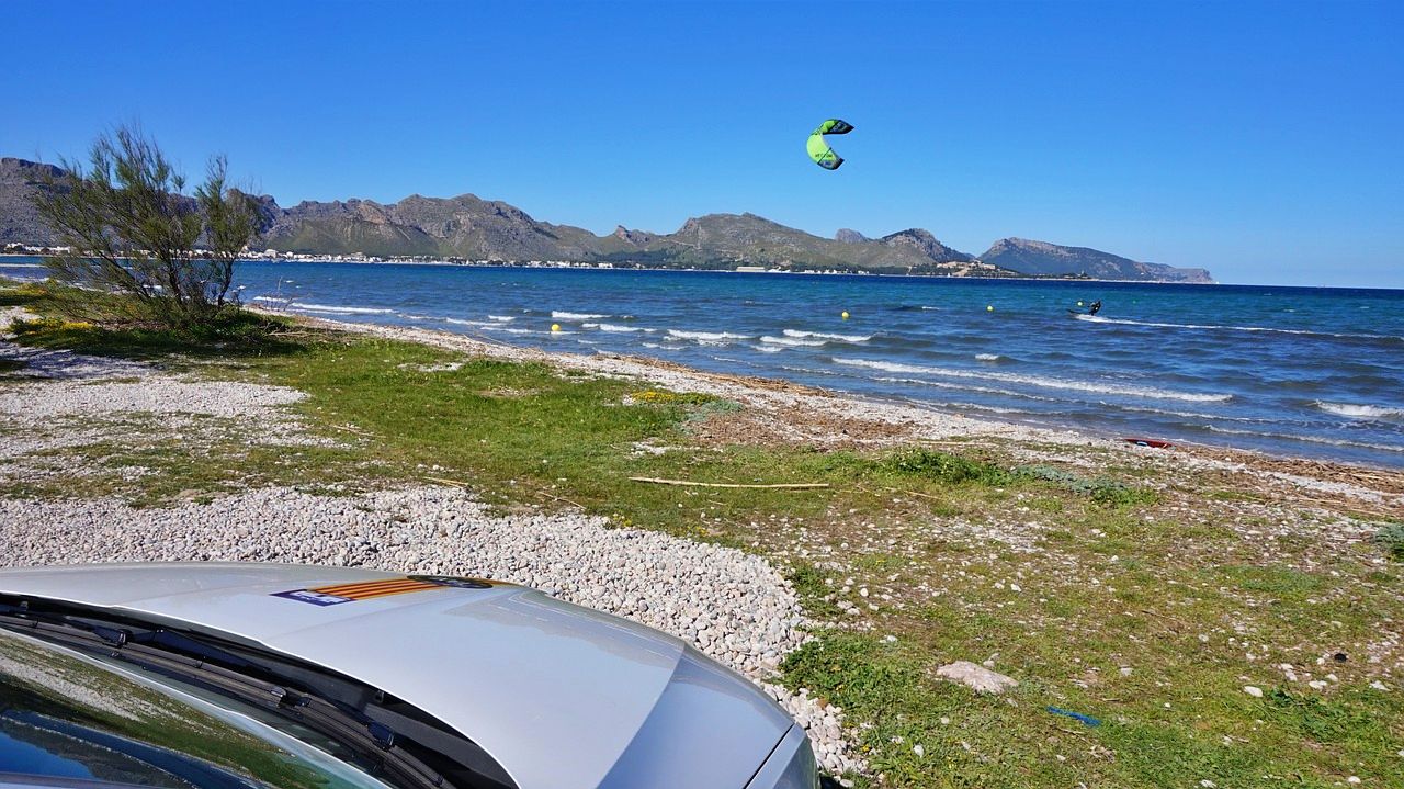 Kite surfing in Pollensa
