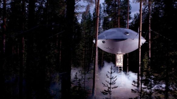 Unusual hotels - Treehotel, Harads - The UFO