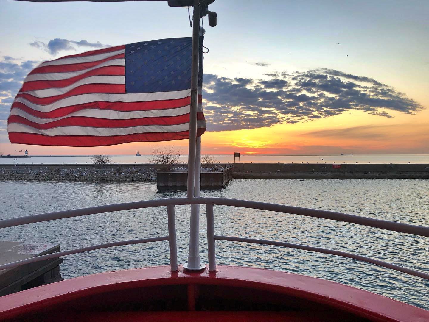 Chicago Fireboat Tours support Veterans