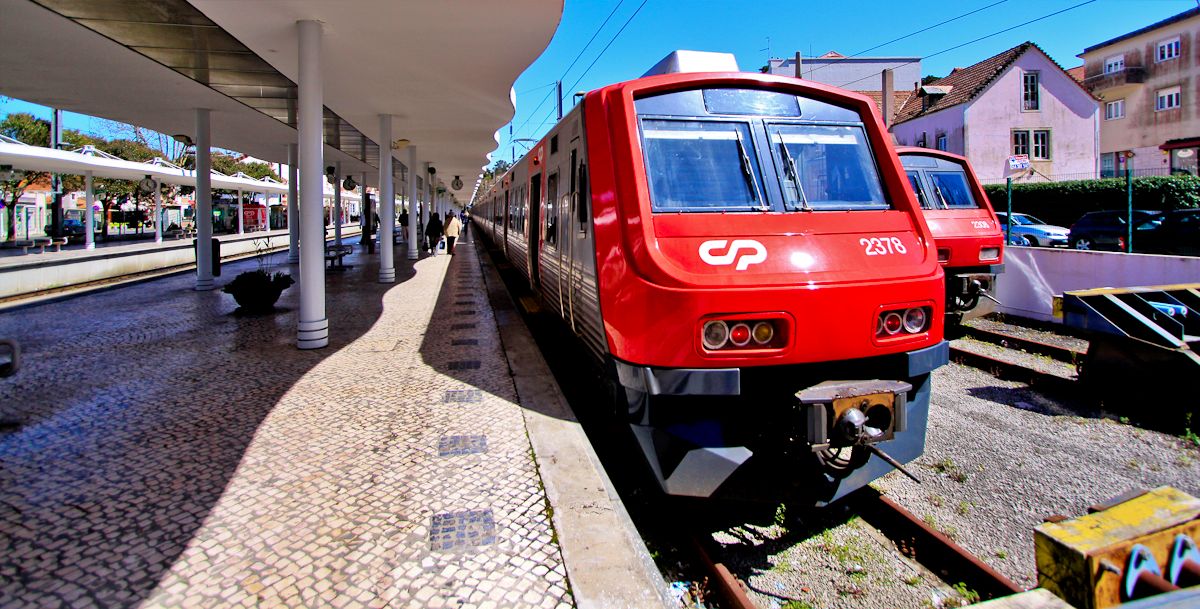 Explore Portugal with the national train pass