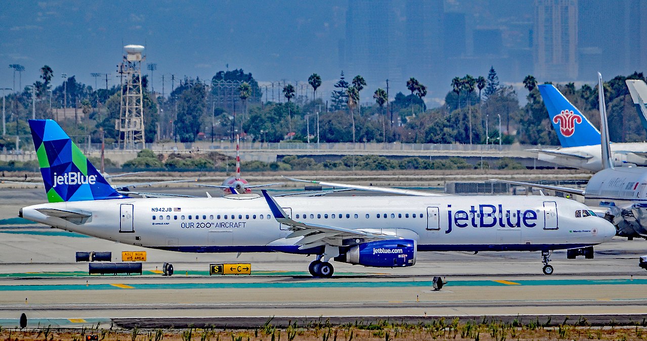 JetBlue offers more direct flights to Europe