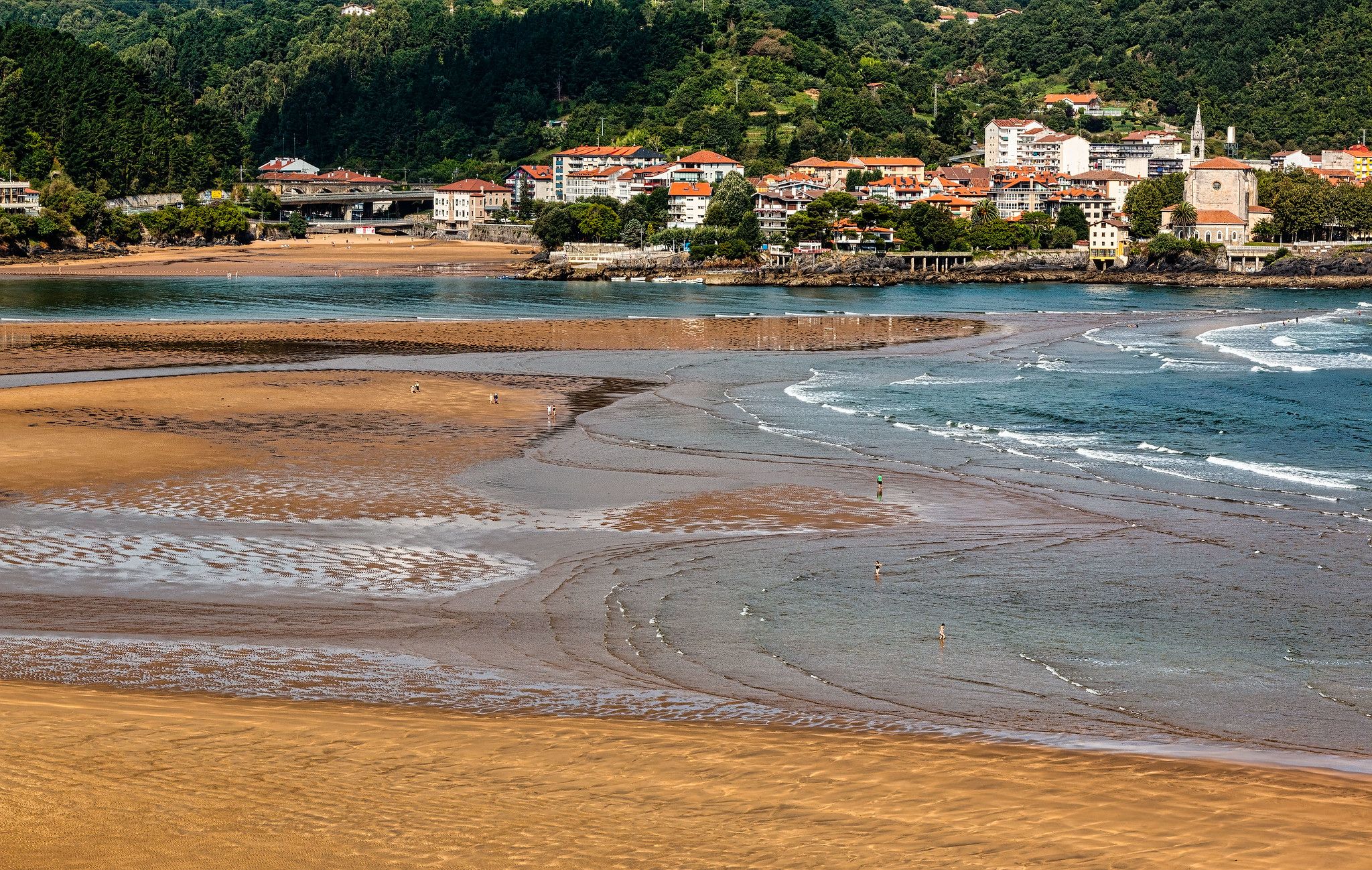 Beach in Mundaka, Basque Country, Spain