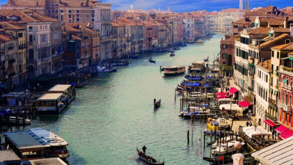 Venice to introduce new measures against overtourism