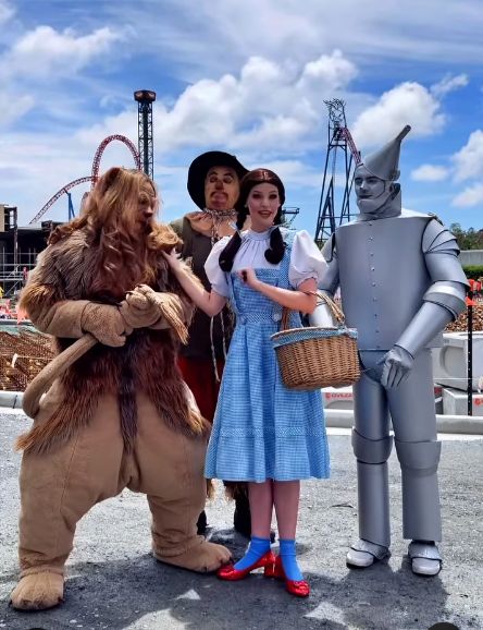 The Cowardly Lion, the Scarecrow, Dorothy and Tin Man