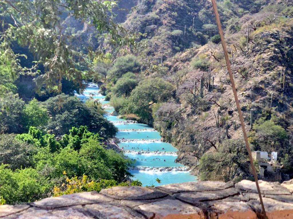 Turquoise river at Grutas Tolantongo 