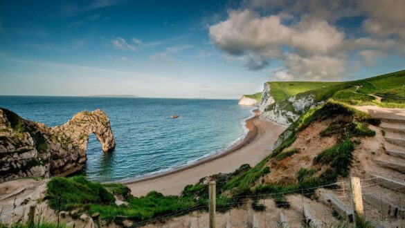 US travelers are warned about sewage on the UK's 'poopy' beaches