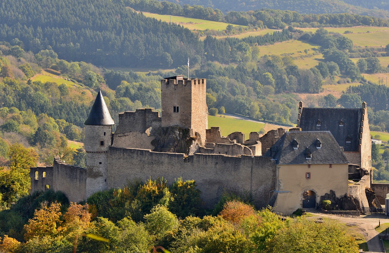 Visit castles in Luxembourg