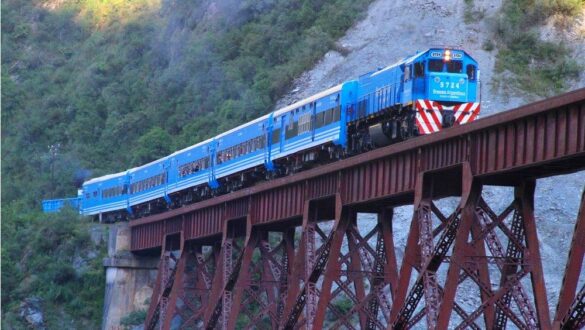 Tren a las Nubes