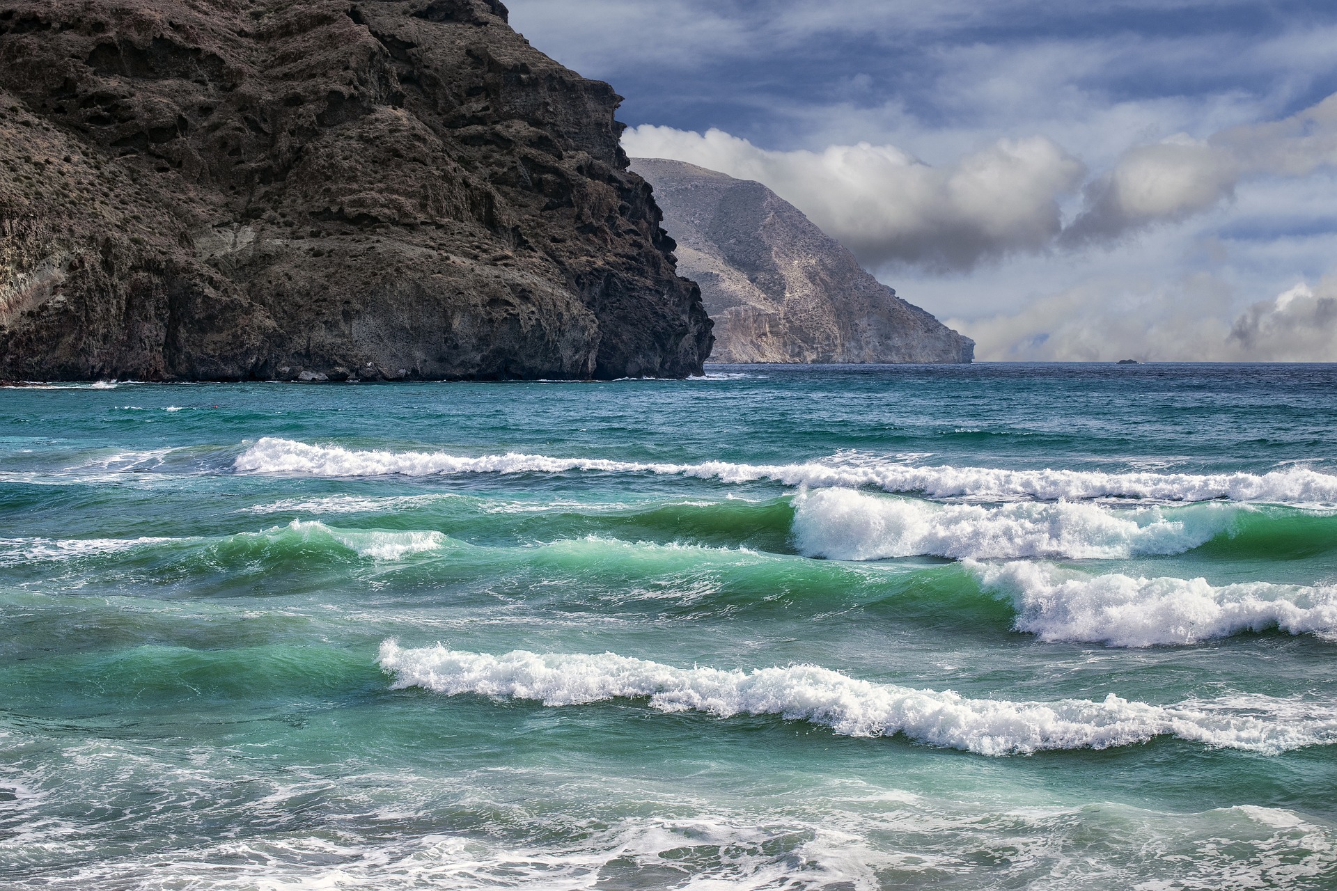 Red flags on Los Cabos beaches in Mexico