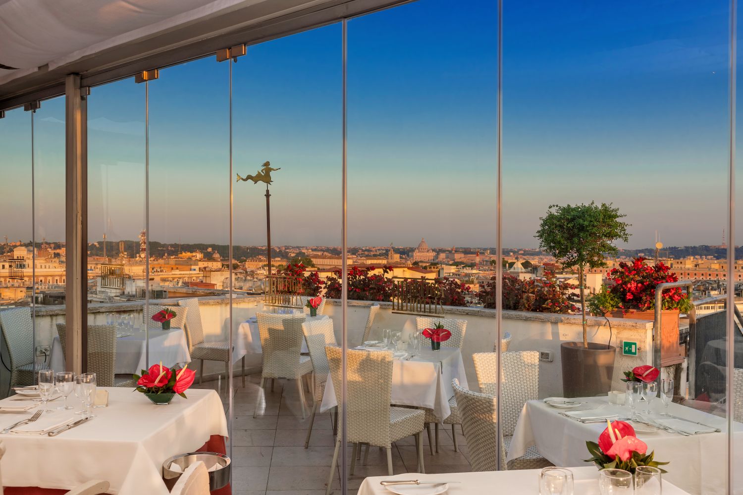 Bettoja Hotels - Hotel Mediterraneo Roof Garden Restaurant