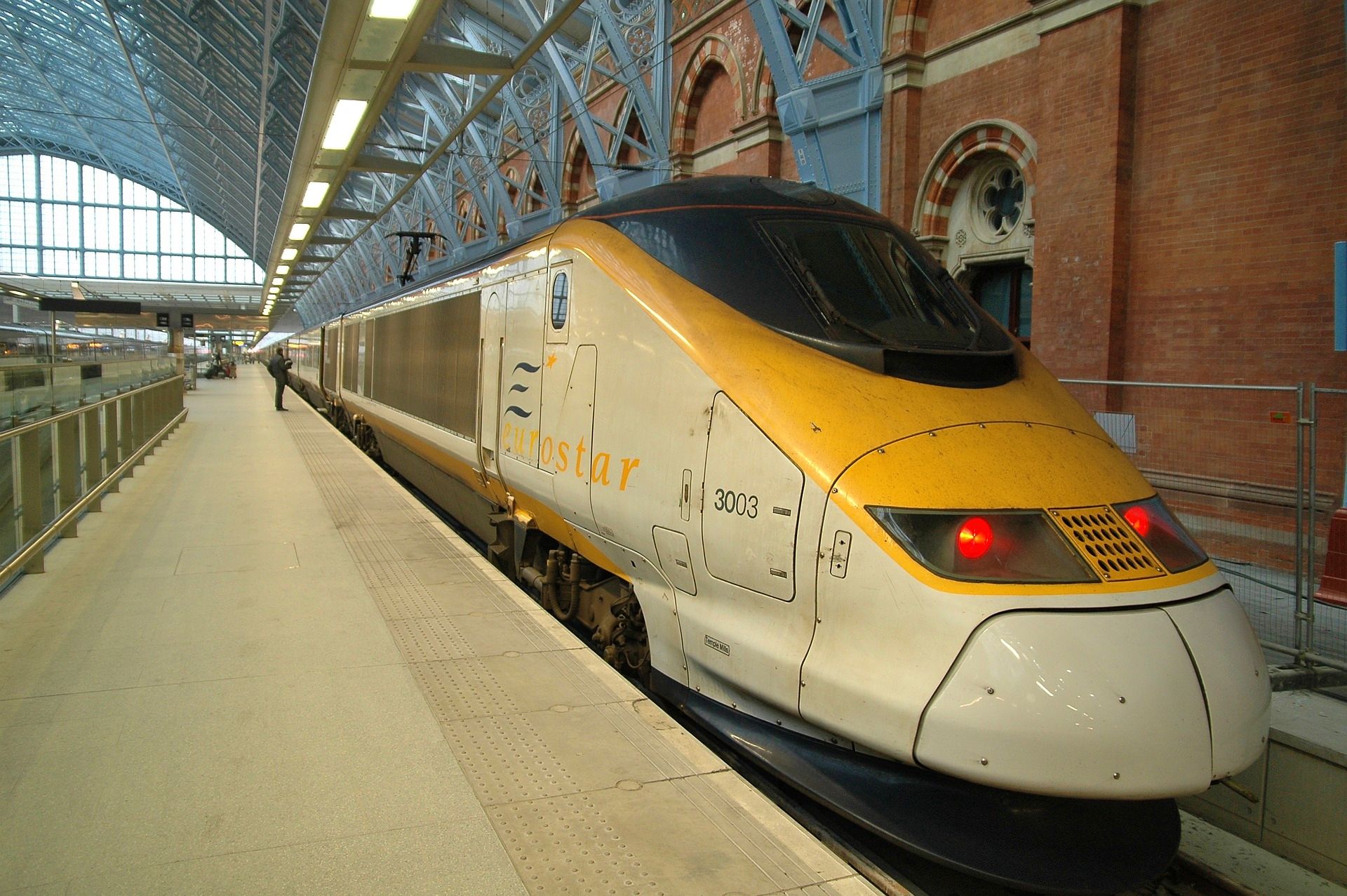 Eurostar teams up with SkyTeam for plane to train journeys