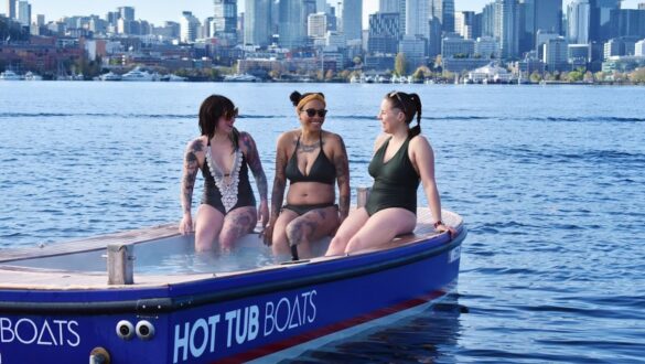 Hot Tub Boats in Seattle