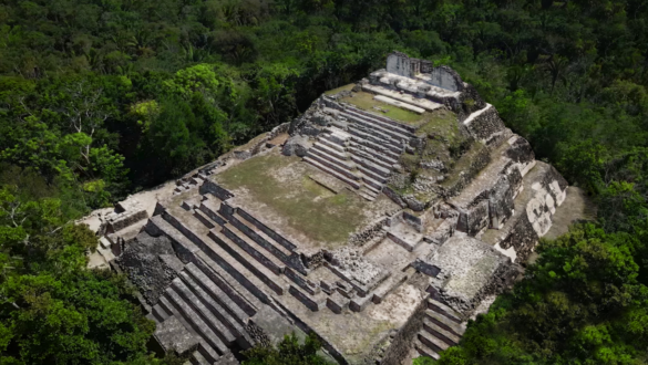 Ichkabal Mayan pyramid in Quintana Roo