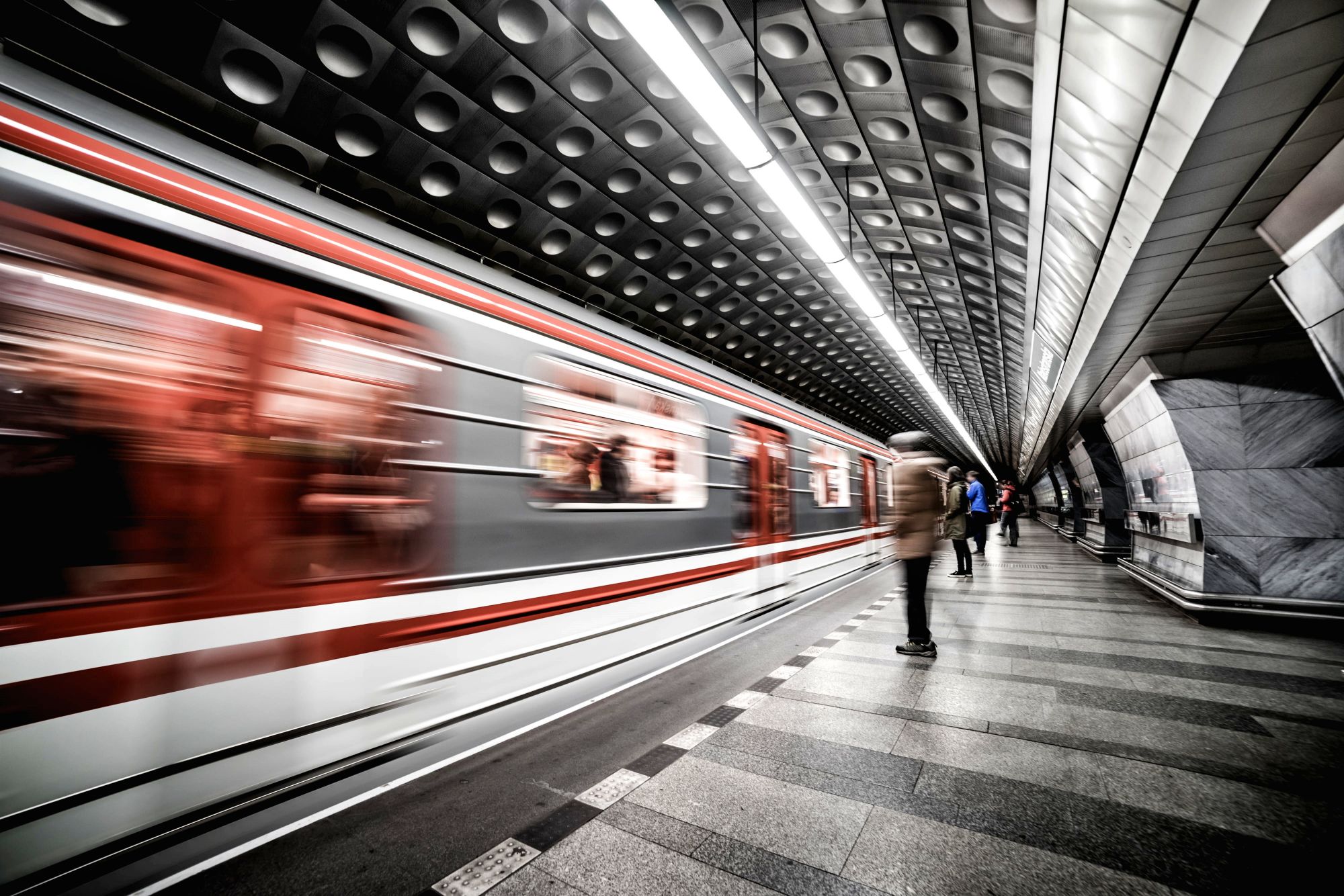 Plans for a high-speed train and the Transatlantic Tunnel between New York City and London