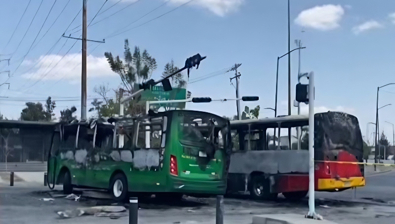 Burned cars and gunshots - CBC - YouTube